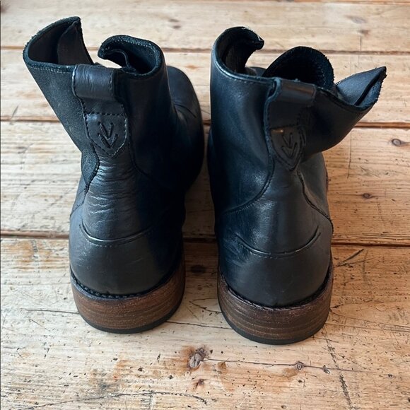 John Varvatos, Black Leather Lace-Up Boots - Picture 4 of 11